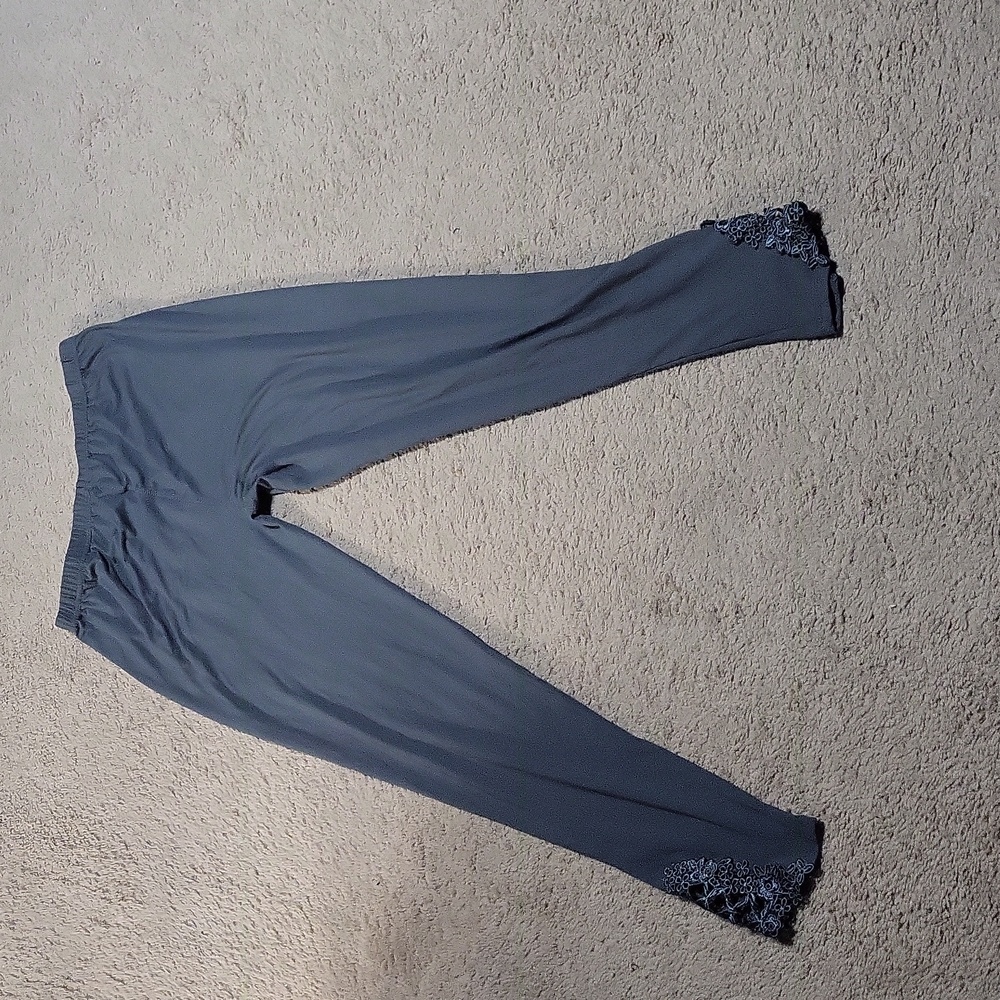 Pants - Picture 9 of 10